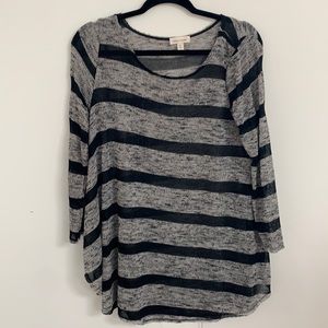 Gray and black see through striped cozy shirt